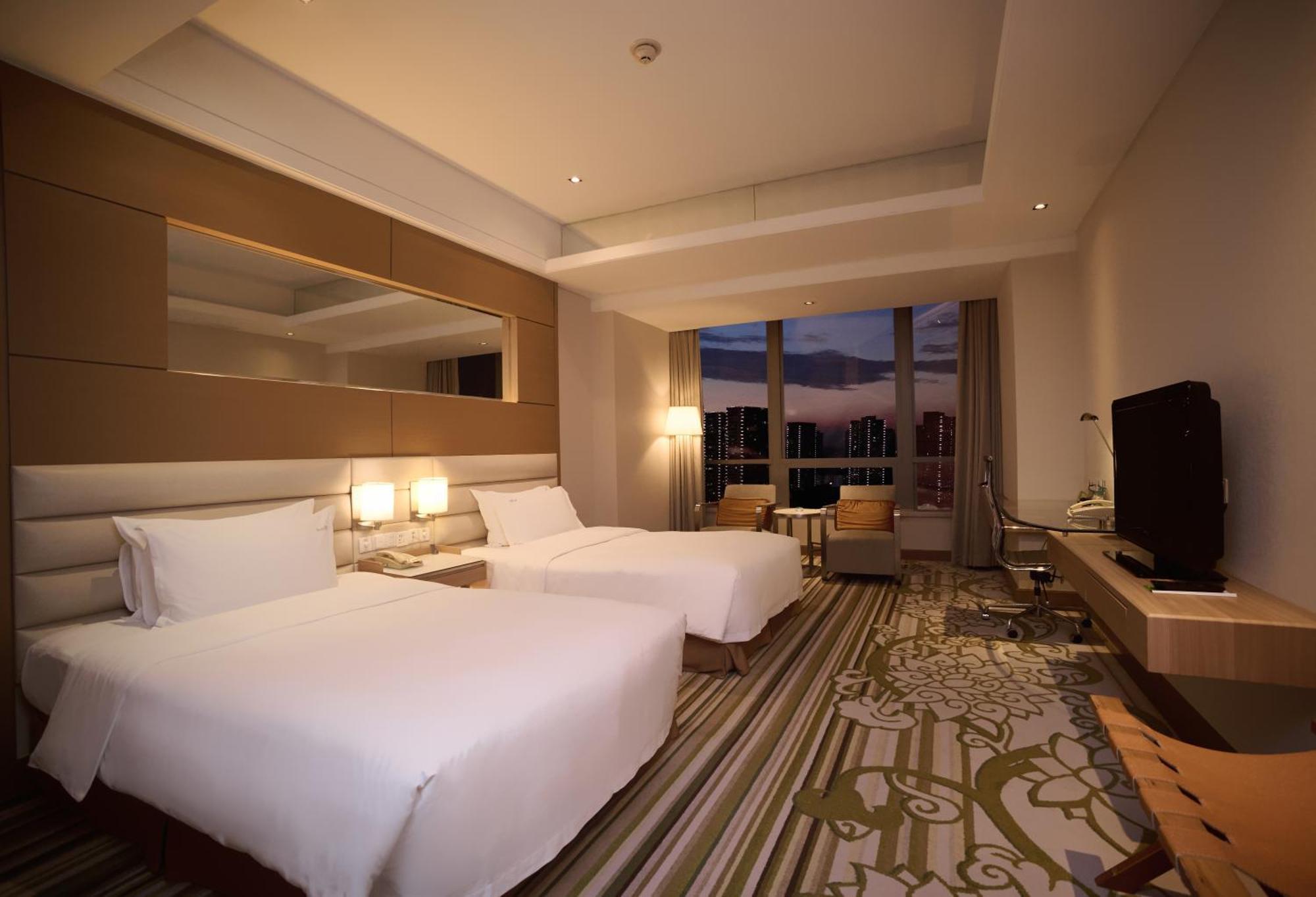 Holiday Inn Tianjin Riverside By Ihg Bagian luar foto